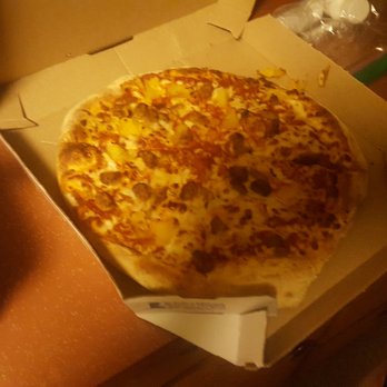 Domino's Pizza - Half assed pizza, minimum wage at it finest. - Pizza Near Me - Chico, California
