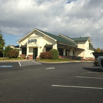 Zaxbys - Fast Food Near Me - Cleveland, Tennessee