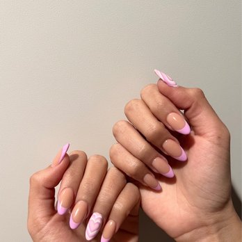Ashland Nails Spa - Nail Salons Near Me - Ashland, Oregon