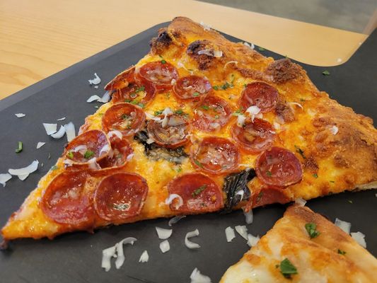 Cheezy's Artisan Pizza by null