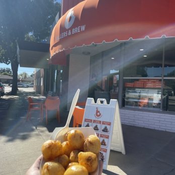 Ballers & Brew - Honey Cinnamon Ballers - Desserts Near Me - Burbank, California