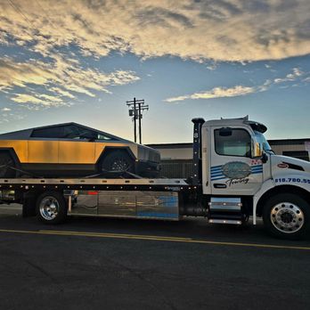 EZ Towing - Towing Near Me - Van Nuys, California EZ Towing - Towing Near Me - Van Nuys, California
