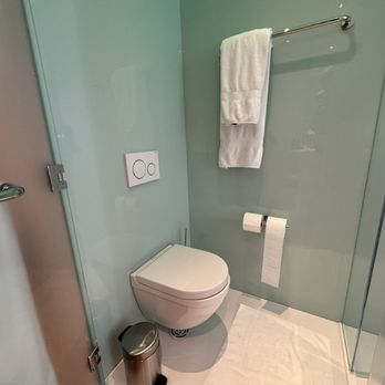 CitizenM Washington DC Capitol Hotel - Bathroom with small and large flush - Hotels Near Me - Washington, DC, District of Columbia CitizenM Washington DC Capitol Hotel - Bathroom with small and large flush - Hotels Near Me - Washington, DC, District of Columbia