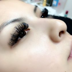 Extra Glam Volume Set In D curls