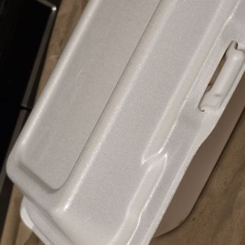 New York Pizza - This styrofoam container came in a regular bag, held up so the cheese steak sub maintained its perfect shape all way through. - Pizza Near Me - Vinton, Virginia