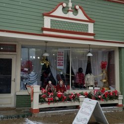 Holly Dickens Festival