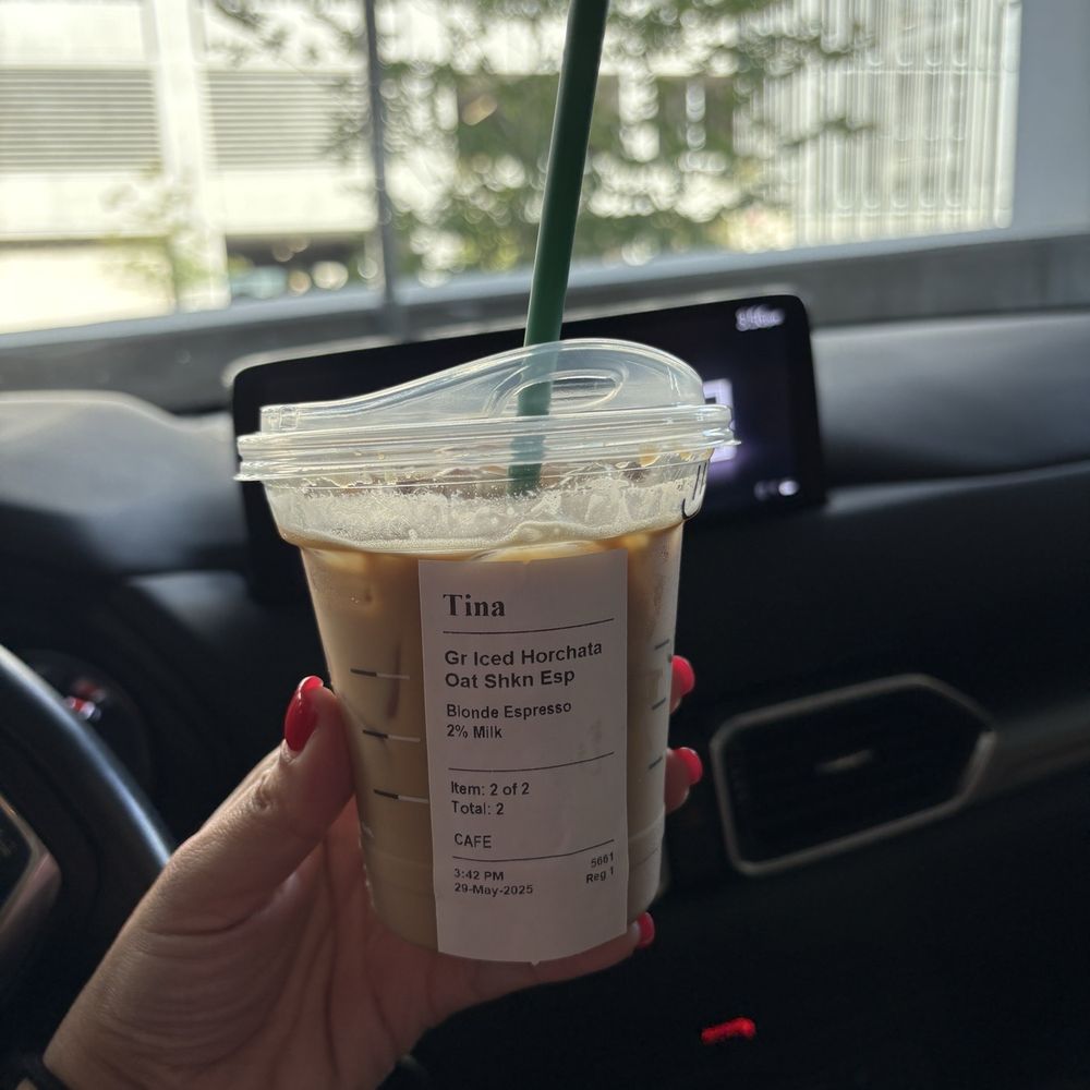 Grande shaken horchata drink. Got a tall instead of the grande that I had ordered. Grande shaken horchata drink. Got a tall instead of the grande that I had ordered.