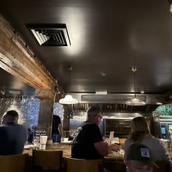 Yard Bird - Open kitchen