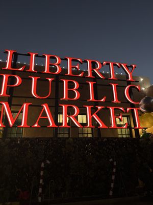 Fishbone Kitchen by null