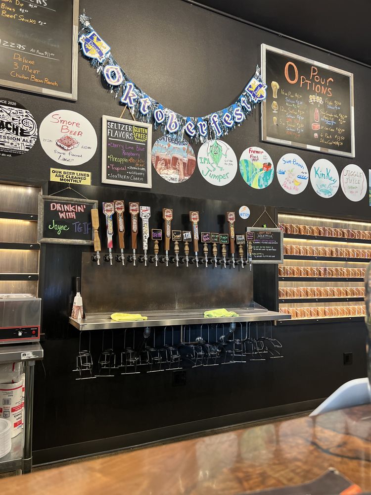 BLOOMER BREWING Updated September 2024 49 Photos & 17 Reviews