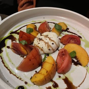 Watertable - Peach and Burrata salad - New American Near Me - Huntington Beach, California Watertable - Peach and Burrata salad - New American Near Me - Huntington Beach, California