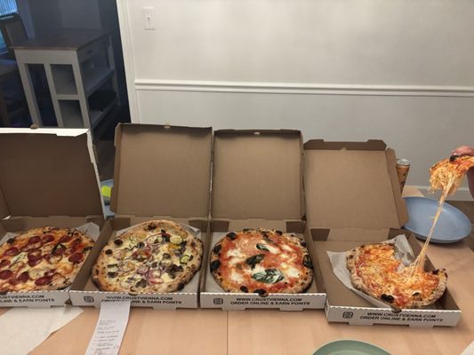 Crust Pizzeria Napoletana Vienna (Vera Pizza certified Pizzeria) by null