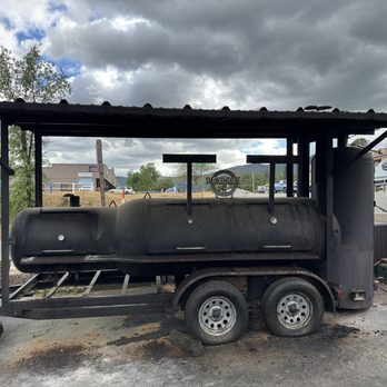 Smokehouse 41 - Barbeque Near Me - Oakhurst, California Smokehouse 41 - Barbeque Near Me - Oakhurst, California