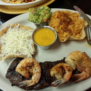 No Manches - Mar y tierra - Mexican Near Me - Palatine, Illinois