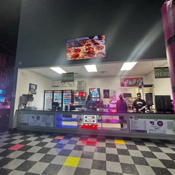 Airborne Extreme - Cafe with pizza drinks and snacks - Trampoline Parks Near Me - Gonzales, Louisiana Airborne Extreme - Cafe with pizza drinks and snacks - Trampoline Parks Near Me - Gonzales, Louisiana