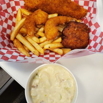 Tandem Catering & Events - Captain's Platter and Clam Chowder - Food Trucks Near Me Tandem Catering & Events - Captain's Platter and Clam Chowder - Food Trucks Near Me