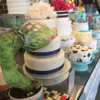 Happycakes - Desserts Near Me - Surrey, British Columbia