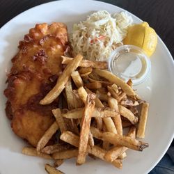 Daves Bar and Grille