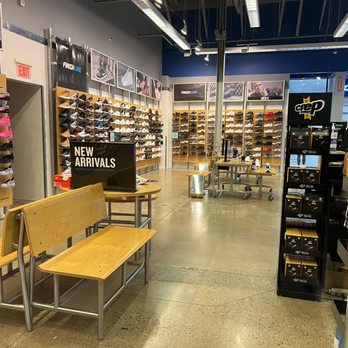Finish Line - Sports Wear Near Me - New Philadelphia, Ohio Finish Line - Sports Wear Near Me - New Philadelphia, Ohio
