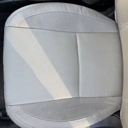 Academy Upholstery - The finished product, iwth the piece of vinyl replaced. Looks great!