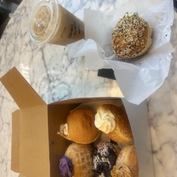 B. Doughnut - La Plata - Vanilla Bean Cookie Butter crab dip Ube everything with chives cookie butter latte - Donuts Near Me - La Plata, Maryland