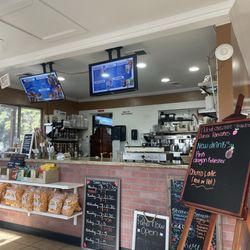 Mendoza’s Coffee - Front counter