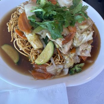 Hometown Noodle - Combination Crispy Fried Noodles - Vietnamese Near Me - Redwood City, California