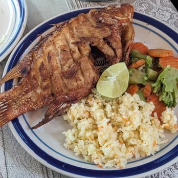 Los Abuelos - Fried Snapper - Mexican Near Me - Isla Mujeres, ROO