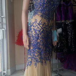 Dresses 4 Parties - Let us help you to find a perfect dress for you,  call us today.   We will be happy to assist you