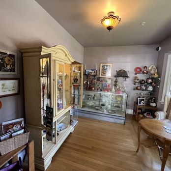 Heritage Coffee & Gifts - Local gifts in the cafe - Coffee & Tea Near Me - Oxnard, California Heritage Coffee & Gifts - Local gifts in the cafe - Coffee & Tea Near Me - Oxnard, California