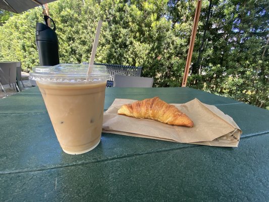 Flour & Weirdoughs by null