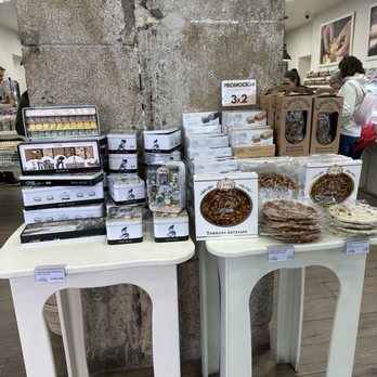 Torrons Vicens - Desserts Near Me - Madrid, M