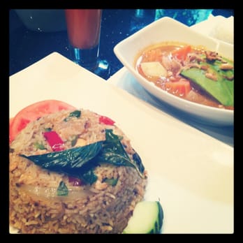 ViV - Basil fried rice, curry, Thai iced tea - Thai Near Me - New York, New York ViV - Basil fried rice, curry, Thai iced tea - Thai Near Me - New York, New York