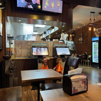 T-swirl Crepe - Interior - Desserts Near Me - Astoria, New York