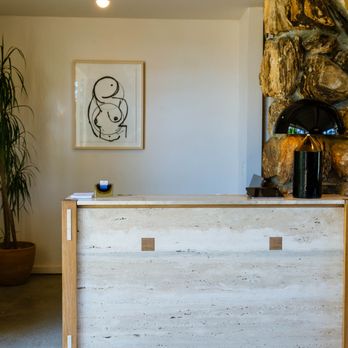 The Capri Hotel - Hotels Near Me - Ojai, California