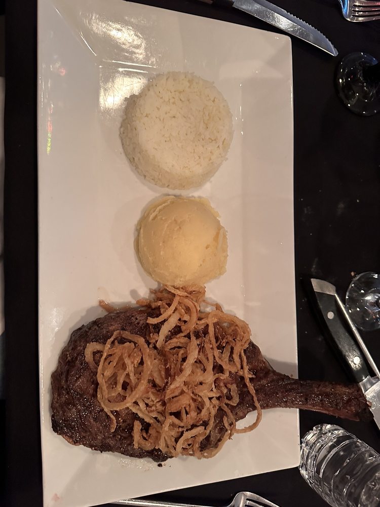 ENTREÉ Updated August 2024 17 Photos & 11 Reviews 399 Monmouth