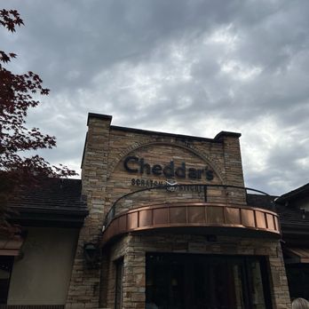 Cheddar's Scratch Kitchen - Front - American Near Me - Charlotte, North Carolina