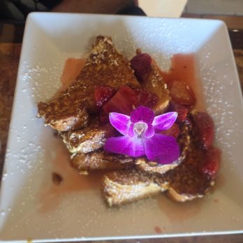 RJM Grill And Caffe - Strawberry French toast - Cafes Near Me - Santa Clarita, California RJM Grill And Caffe - Strawberry French toast - Cafes Near Me - Santa Clarita, California