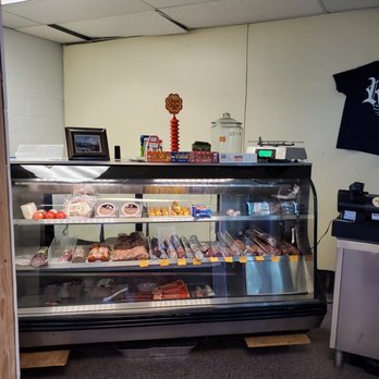Red Rock Deli - Fresh case - Delis Near Me - Albuquerque, New Mexico