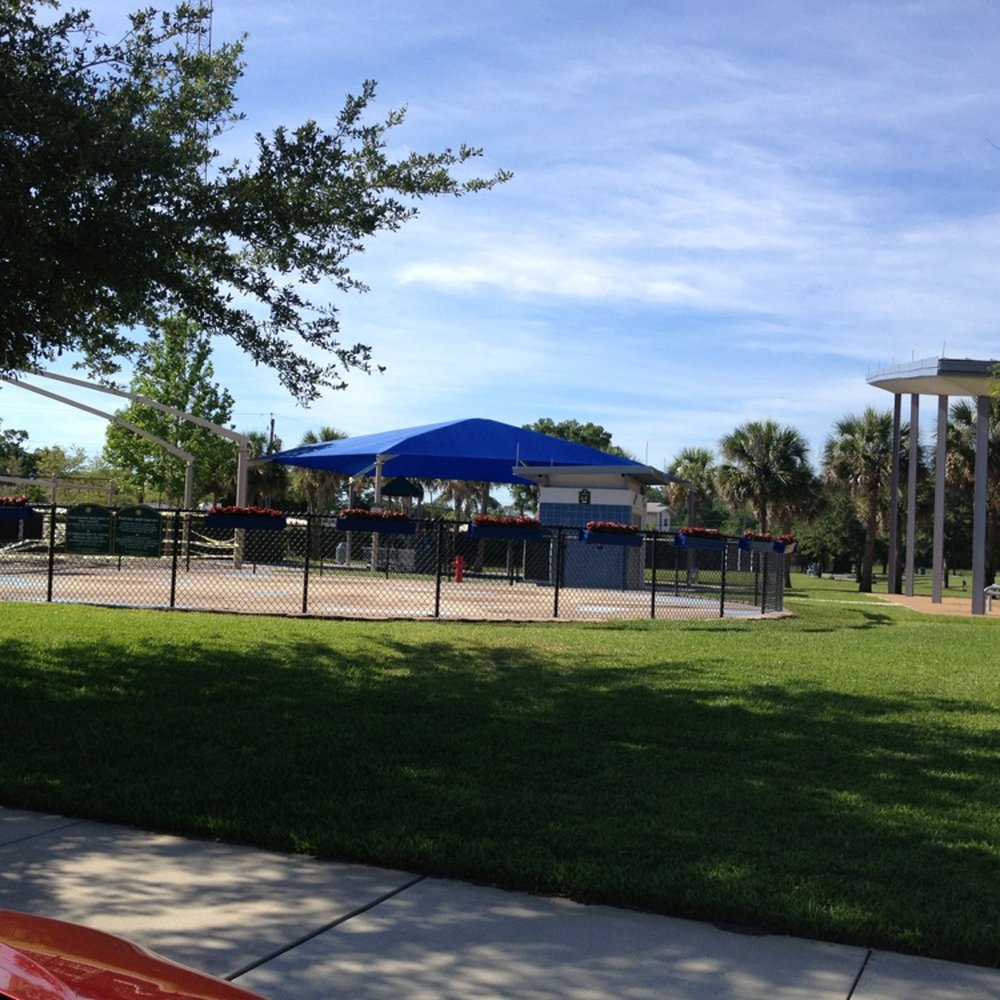 Capehart Park - Splash pad - Parks Near Me - Orlando, Florida Capehart Park - Splash pad - Parks Near Me - Orlando, Florida