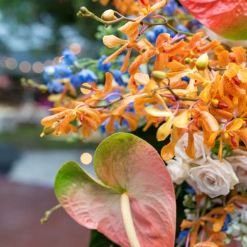 Flower Fanatic - Ceremony flower arrangements - Florists Near Me - Doral, Florida