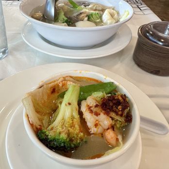JS Foothill Restaurant - Wonton soup with chili. - Asian Fusion Near Me - Pasadena, California JS Foothill Restaurant - Wonton soup with chili. - Asian Fusion Near Me - Pasadena, California
