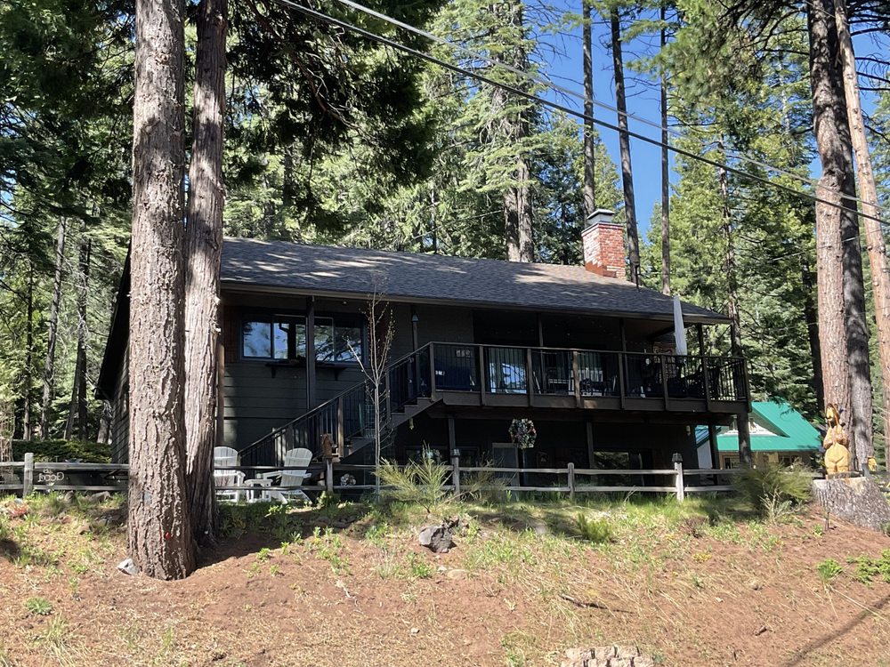 Slide of Boe Roofing