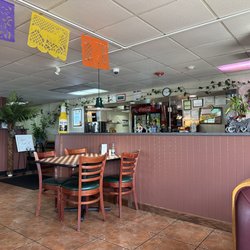 La Trinidad Restaurant - Counter