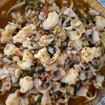 Randazzo's Clam Bar - Seafood Near Me - Brooklyn, New York