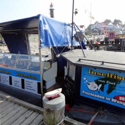 Fischkutter Inselfisch mit FischBrötchen & Räucherfisch - Hafen Timmendorf Strand Fischkutter Inselfisch