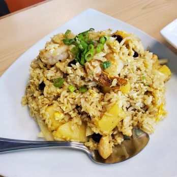 Tara Thai Cafe - Pineapple fried rice (has raisins) - Thai Near Me - Redondo Beach, California Tara Thai Cafe - Pineapple fried rice (has raisins) - Thai Near Me - Redondo Beach, California