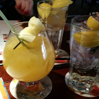 Bahama Breeze - Goombash cocktail - very rummy-yummy - Bars Near Me - Troy, Michigan