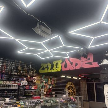 Cloudz Smoke Shop - inside store - Vape Shops Near Me - San Jose, California