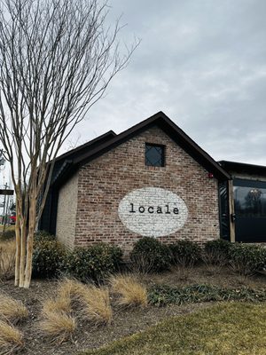 Locale by null
